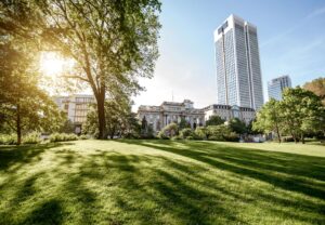 De charme van wandelen door historische locaties